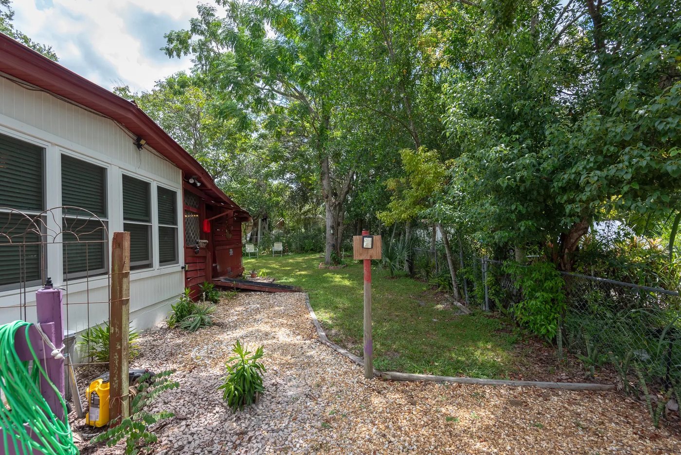 Volusia County &middot; Deltona (32725) photo 2